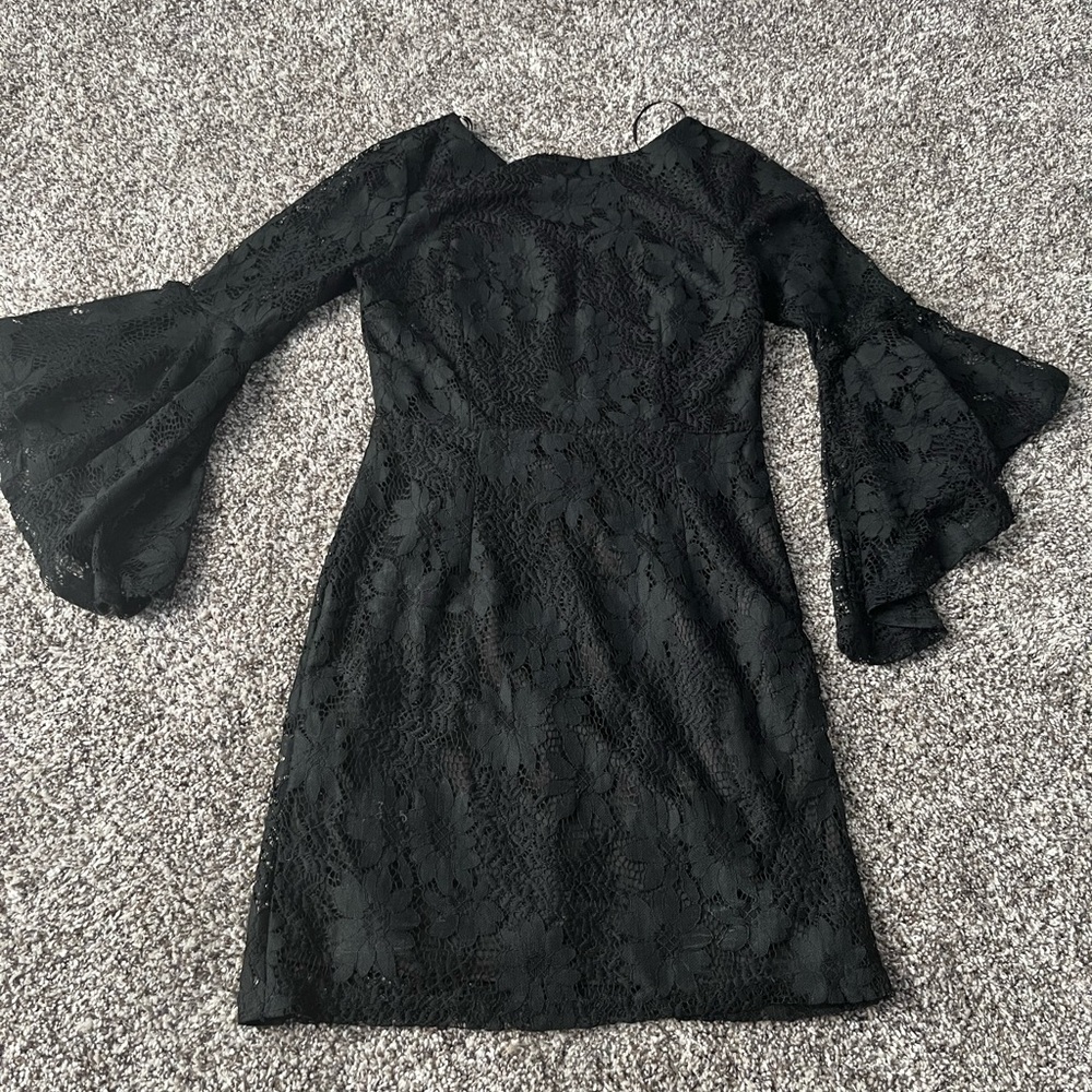 Lulu’s Bell Sleeved Lace Black Dress